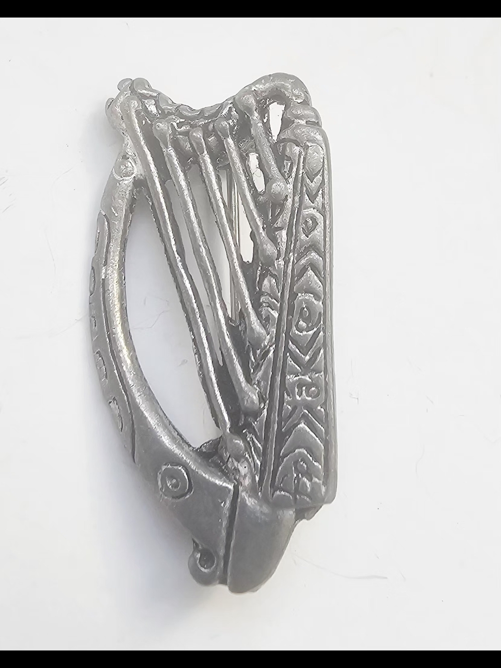 Decorative Pewter Harp Accent - Silver Brooch